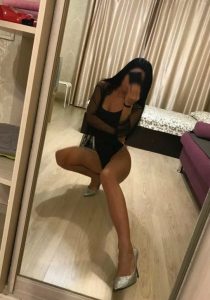 брюнетка проститутка когалыма